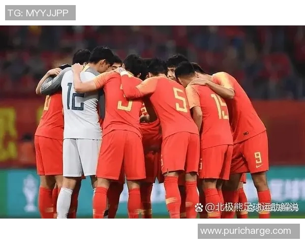 国旗下的足球巨星们展现激情与荣耀的精彩瞬间 国旗下的足球巨星们展现激情与荣耀的精彩瞬间