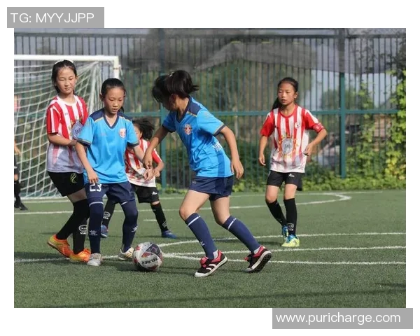 带雄风采的足球明星们如何在绿茵场上展现魅力与实力 带雄风采的足球明星们如何在绿茵场上展现魅力与实力