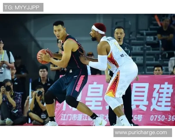 深圳羽毛球队在精英赛中以73分稳居积分榜首位，展现强劲实力